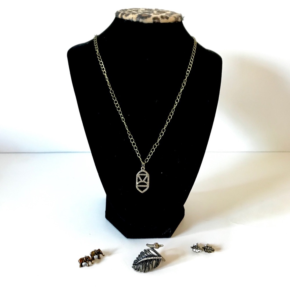 COPY - Matching Necklace/earring/rings set!